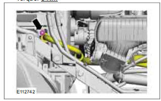 Suction Accumulator to Air Conditioning (A/C) Compressor Line - 2.5L Duratec (147kW/200PS) - VI5